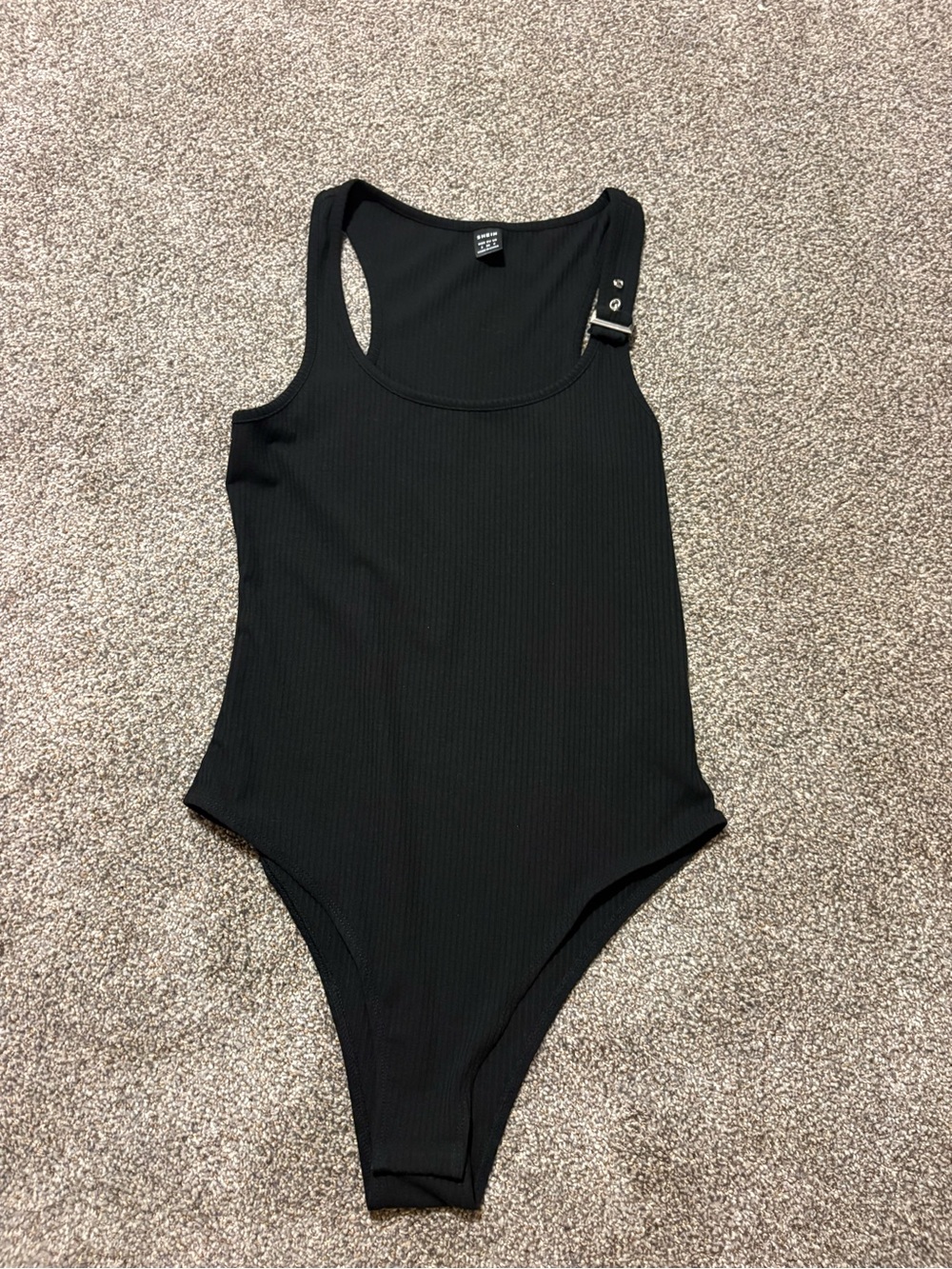 SHEIN Black Ribbed Buckle Bodysuit